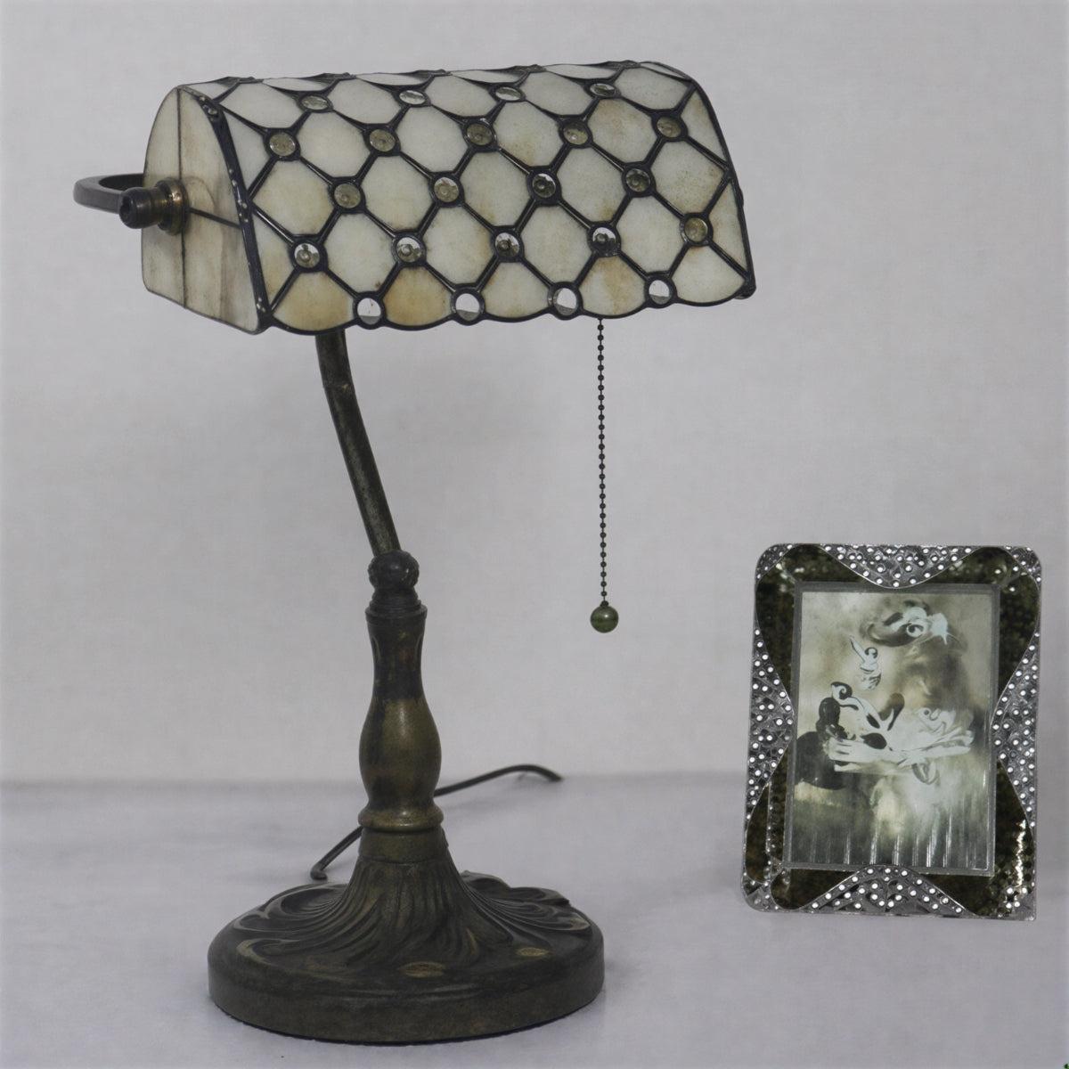 Vintage Styled Table Lamp With Atmospheric Lighting