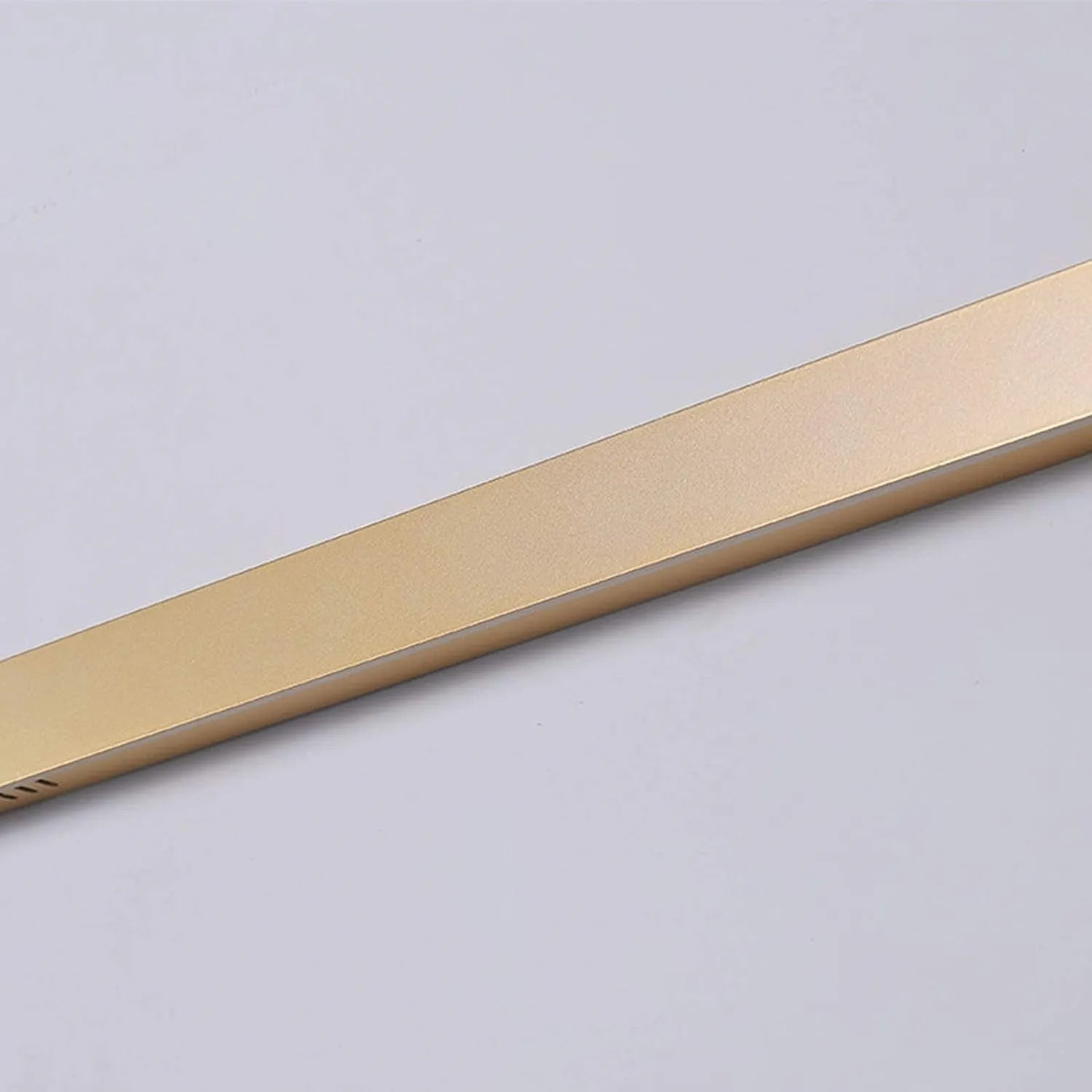 Minimalist Linear Rod LED Wall Light Metal Wall Sconce Gold Black and White