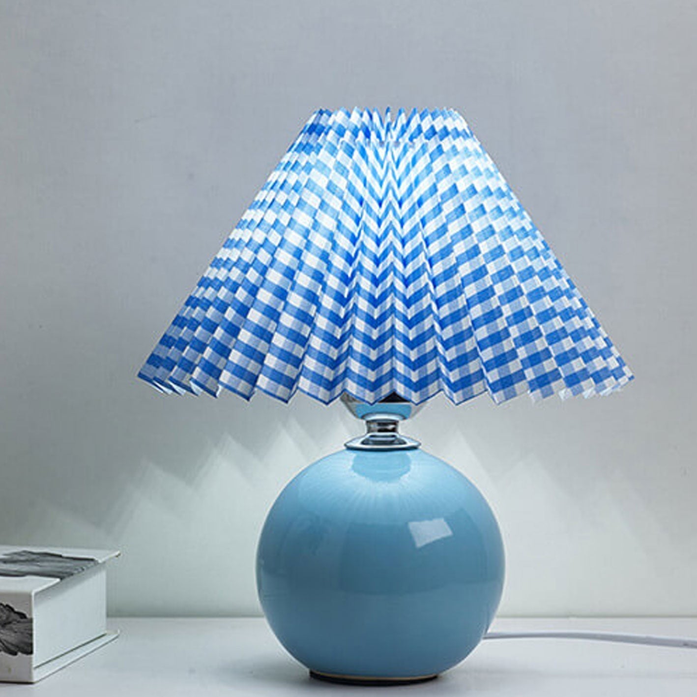 Nordic Ceramic Ball Base Pleated Scalloped Shade Table Lamp