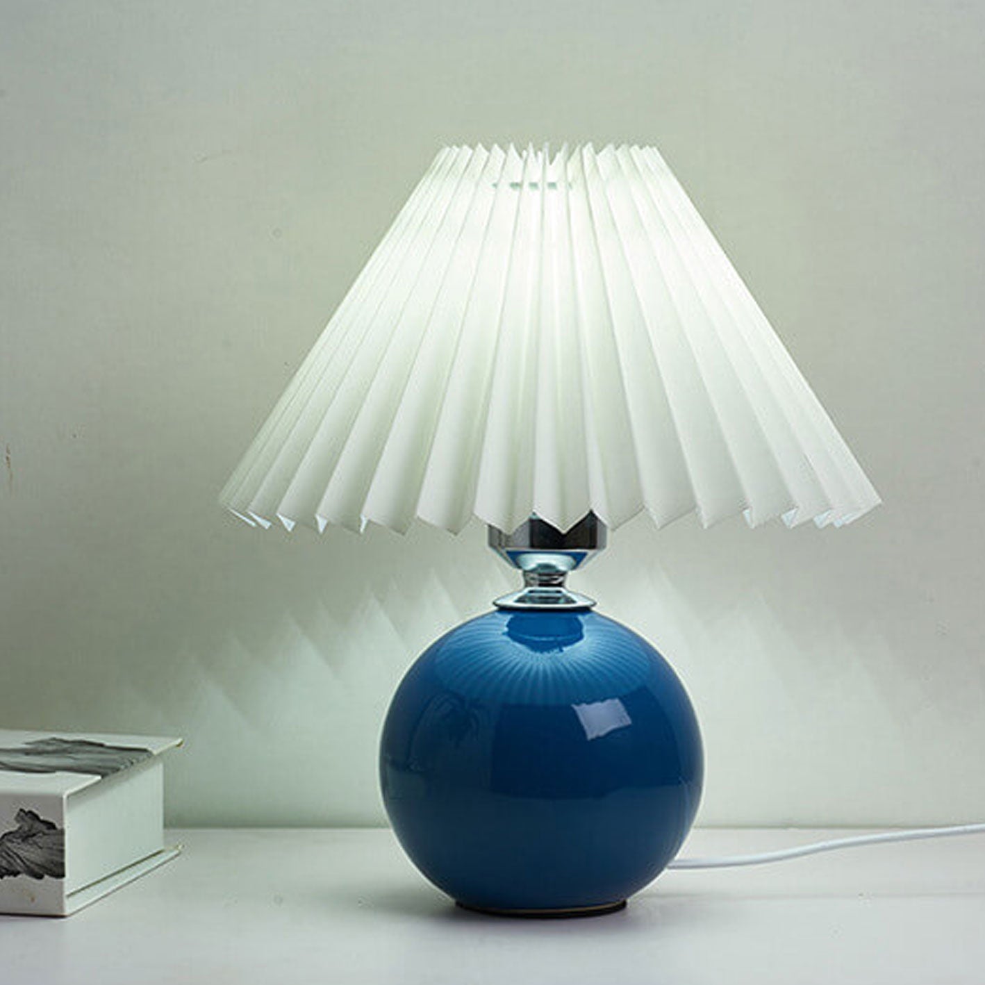 Nordic Ceramic Ball Base Pleated Scalloped Shade Table Lamp