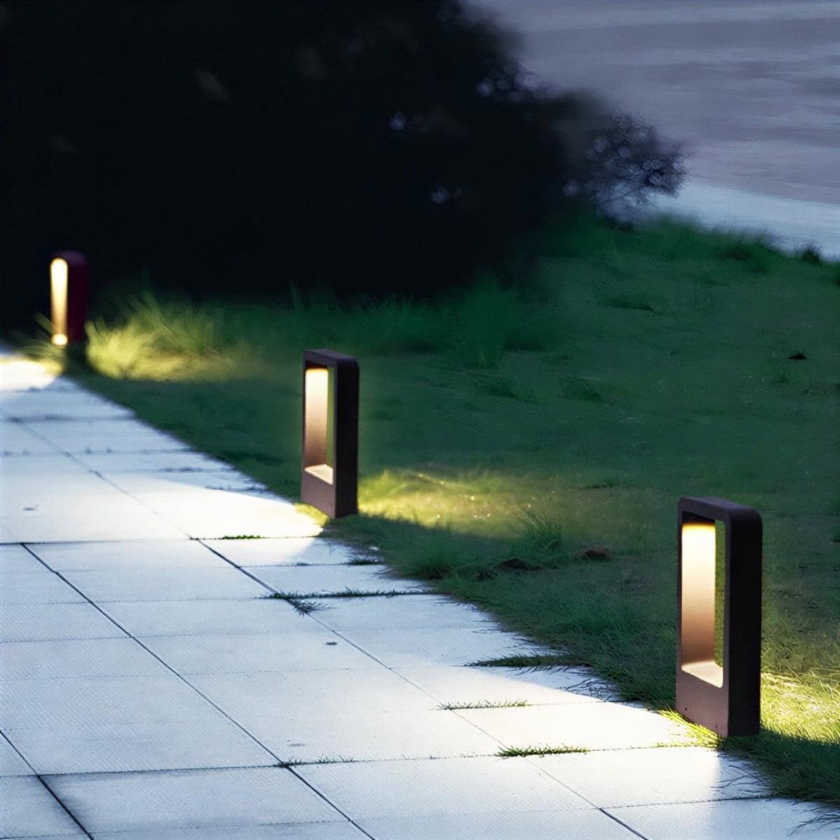 Outdoor Pathway Light With Modern Rectangular Design