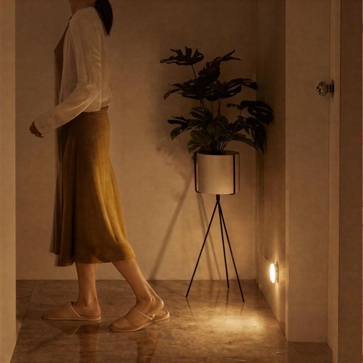 Rechargeable Motion Activated Light With Automatic Motion Sensor For Homes