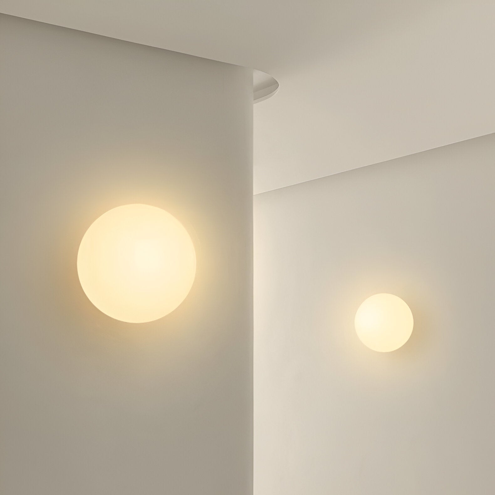 Minimalist Round Glass Wall Sconce G9 LED Wall Light