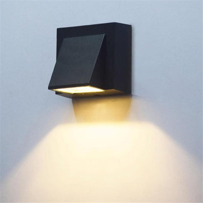 Modern Black Metal LED Outdoor Wall Light