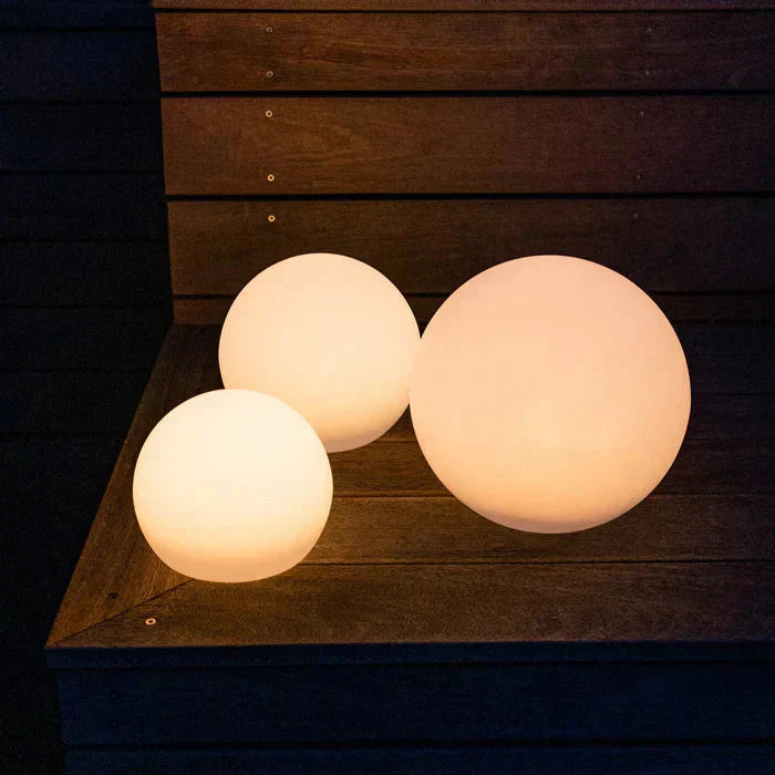 Modern PE Globe Ball LED Rechargeable Outdoor Garden Light