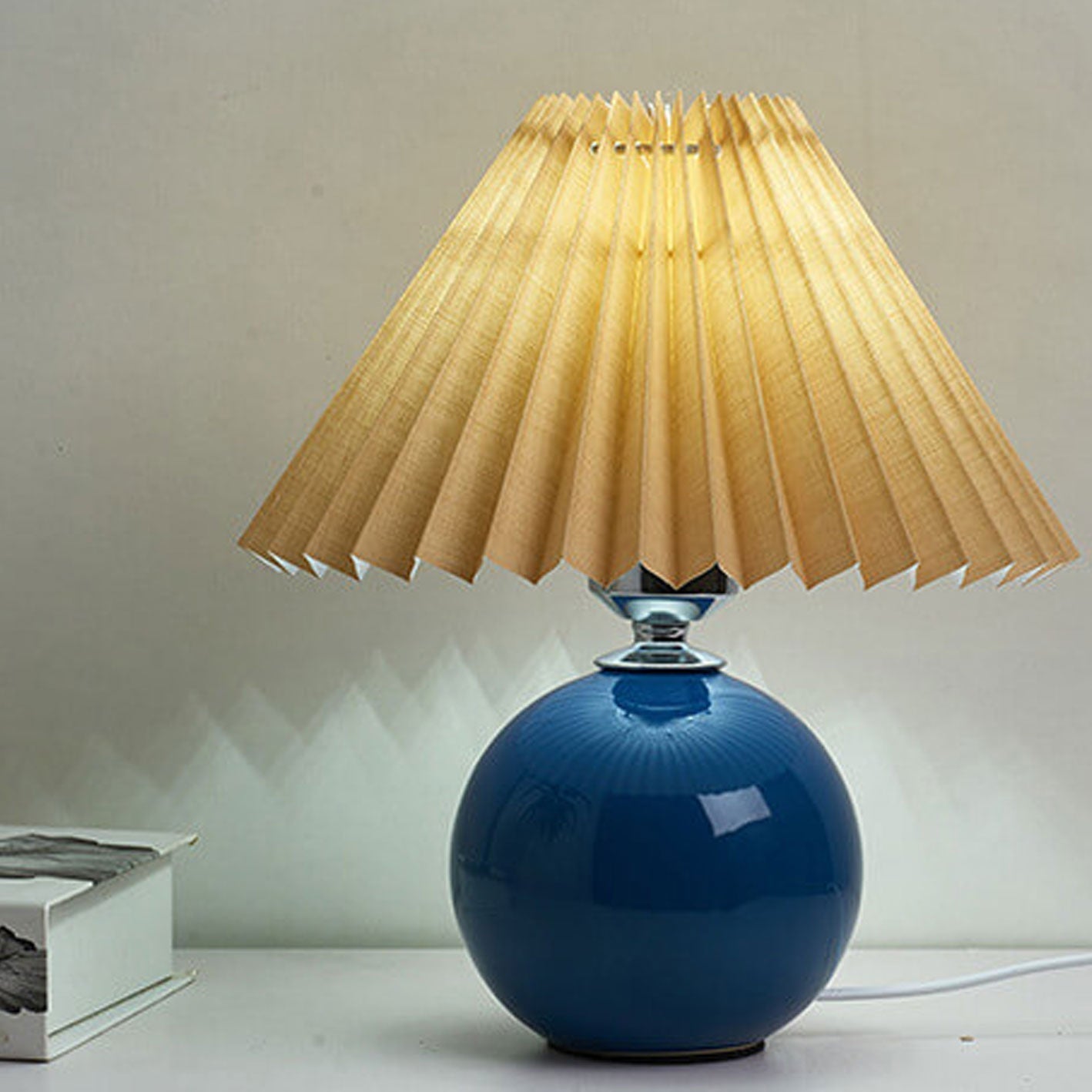 Nordic Ceramic Ball Base Pleated Scalloped Shade Table Lamp