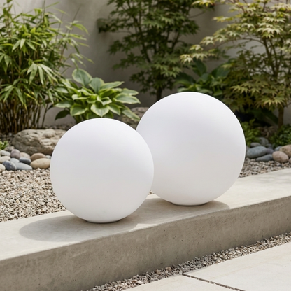 White Rechargeable LED Globe Light Cordless Colour Changing Ball Lamp With Remote